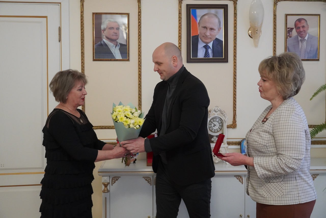 Поздравление с именинницей открытка